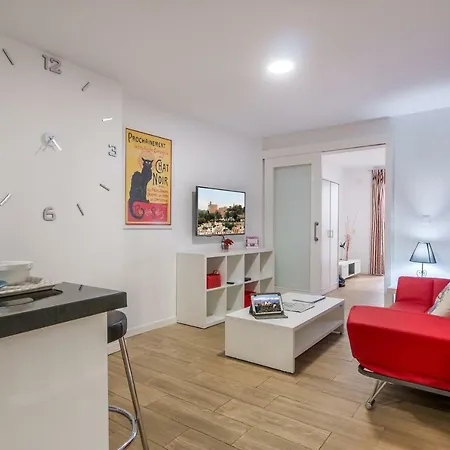 San Isidro, Ozono Appartement